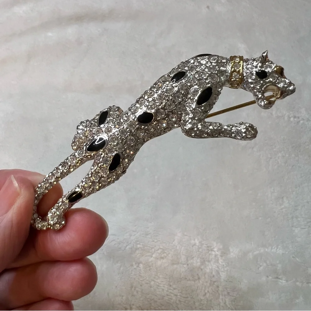 Carolee Limited Edition 1992 Pave Rhinestone Leopard Panthers Brooch Pin